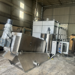 Máy ép bùn trục vít đa đĩa